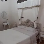 Dimora Chloe Apartamento *