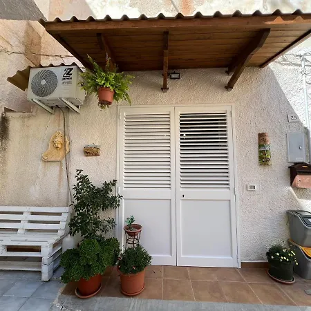 Dimora Chloe Apartamento *